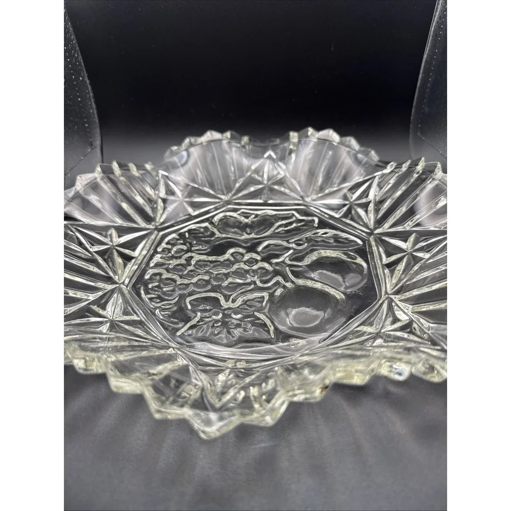 Vintage Federal Glass Pioneer Pattern Bowl Embossed Fruit Center Sawtooth Rim